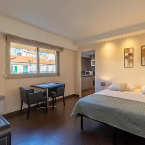 Cannes: Superbe Studio 5 Min Des Plages , Cannes France