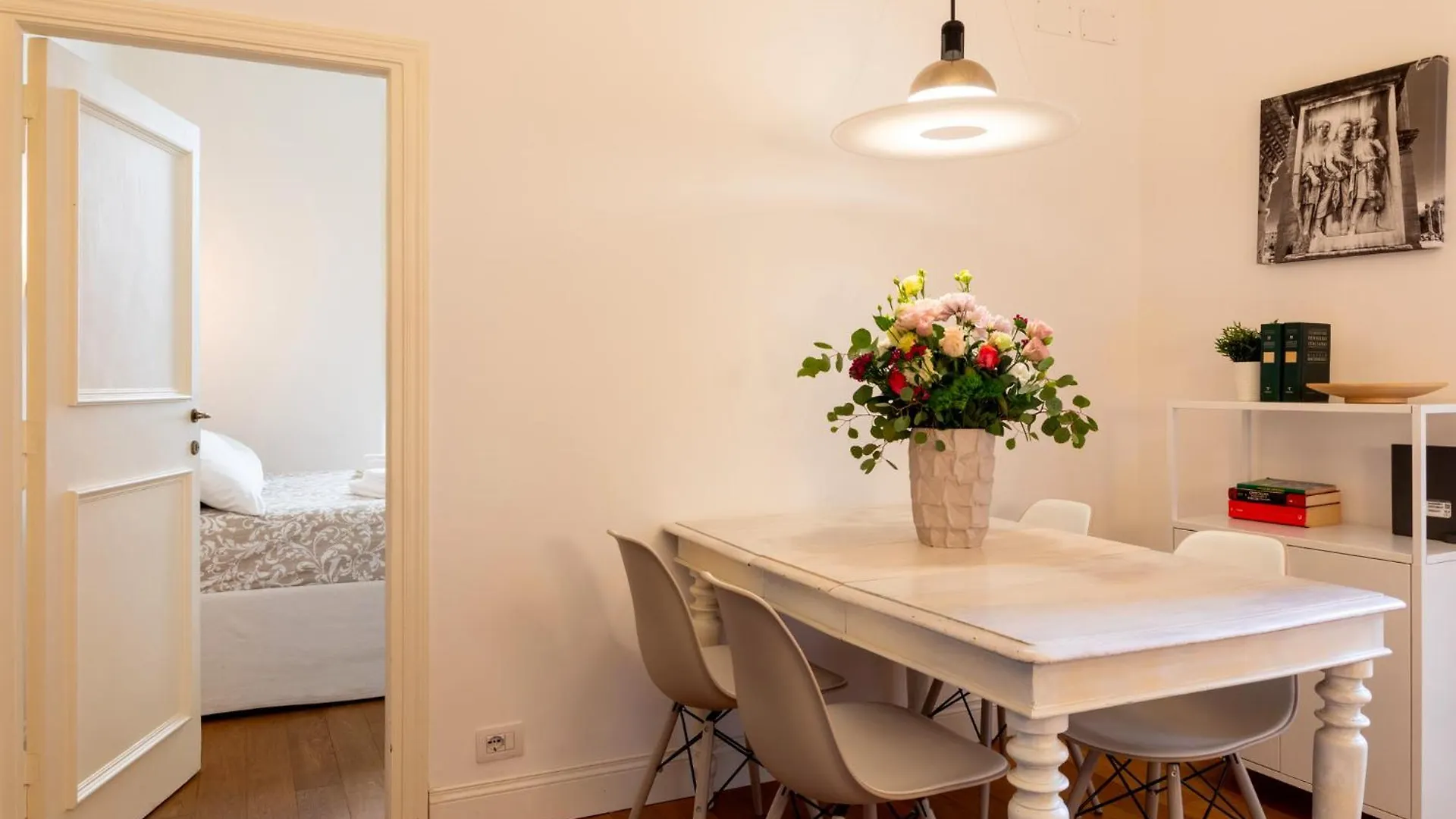 Casa Cecilia Roma Apartment